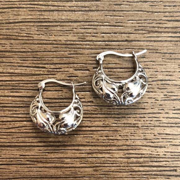 Sterling Puffy Leaf Vine Filigree Hoop Earrings - Picture 3 of 13